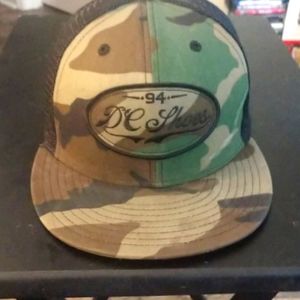 New Era DC Shoes fitted hat size 71/2
